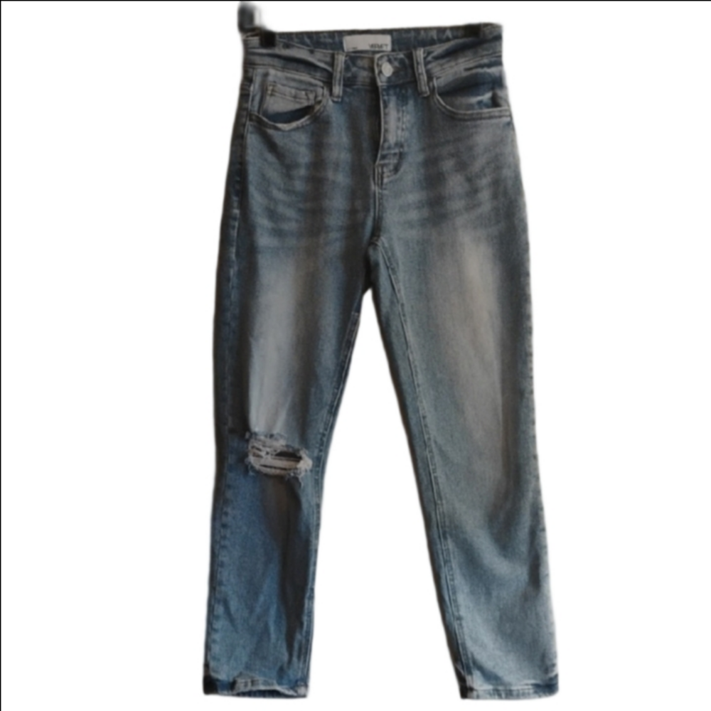 Vervet  Blue Ankle  Distressed Jeans. Size 24. How Distressing, And Light Wash .